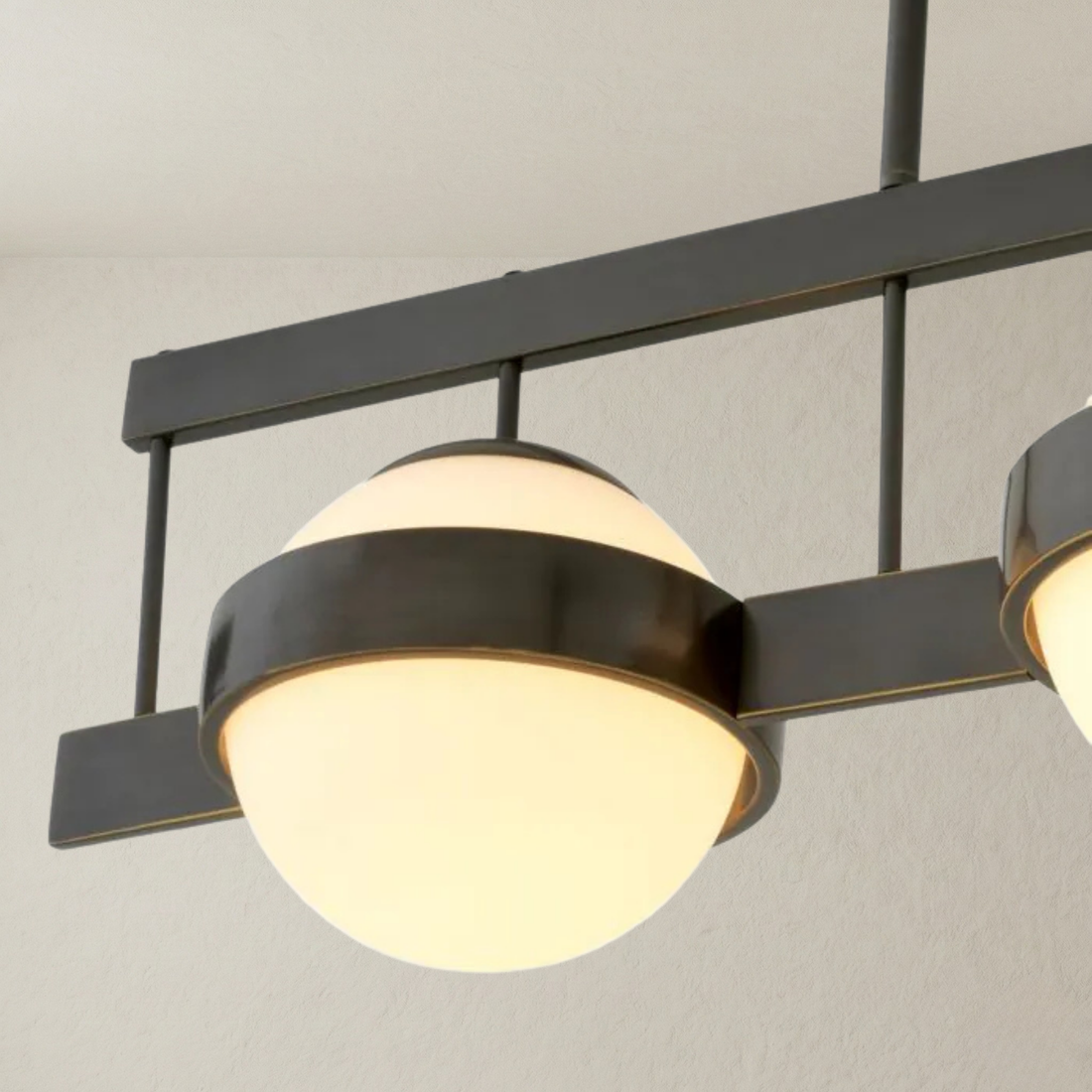 Luvian Linear Glass Chandelier